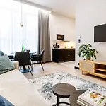 Ukiel Park 40 Przy Plazy Miejskiej - Klimatyzacja,free Parking,fv Апартаменты