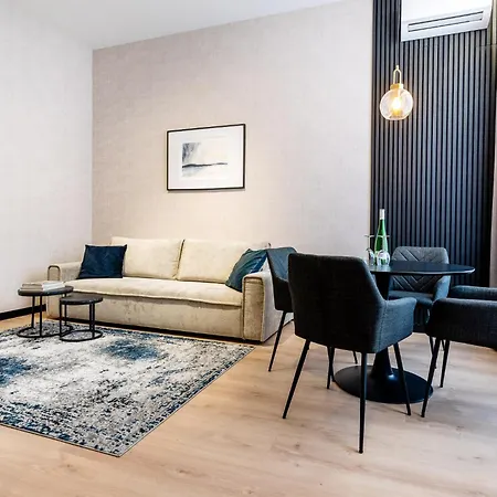 Ukiel Park 40 Przy Plazy Miejskiej - Klimatyzacja,free Parking,fv *